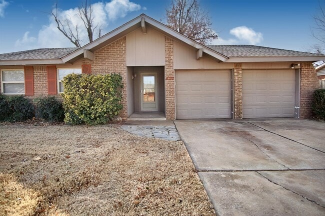 Building Photo - 620 Winding Ln