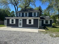 Building Photo - 1411 Zebley Rd