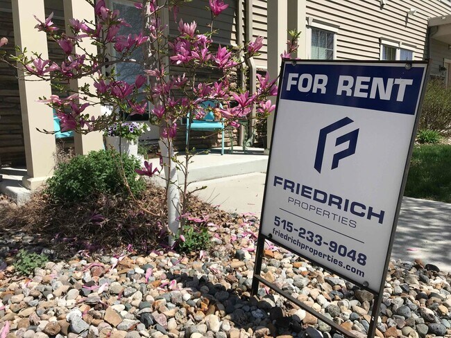 Building Photo - 2725 Northridge Pkwy