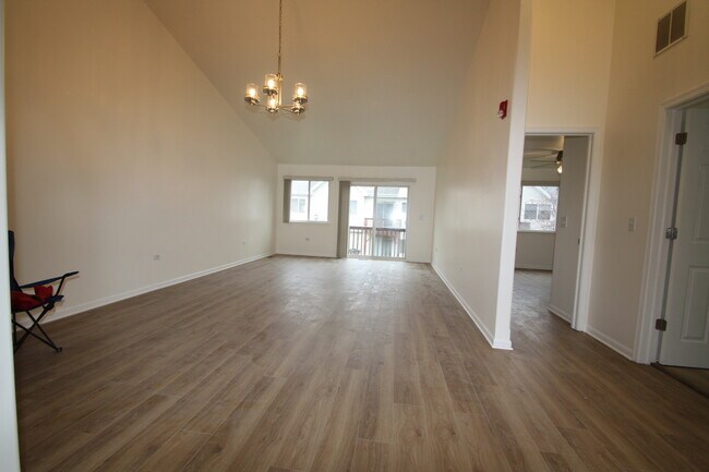 Building Photo - 2969 Saganashkee Ln