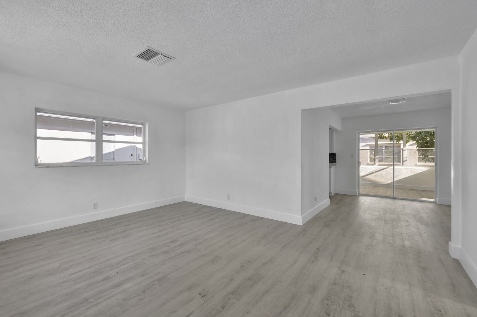 Building Photo - 4964 NW 48th Way