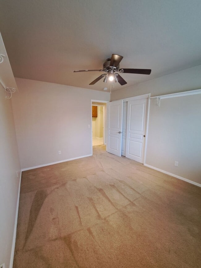 Building Photo - Spacious 2-Story Fresno Home with Bonus Room!