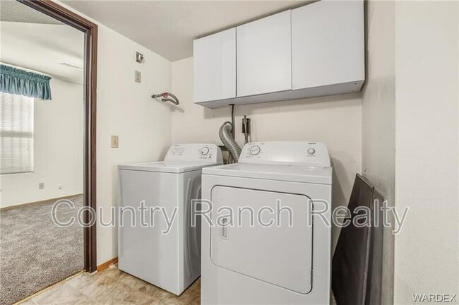 Building Photo - 454 Riverfront Dr