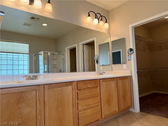 Building Photo - 2168 Sawtooth Mountain Dr
