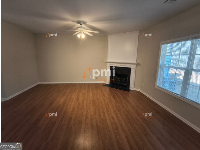 Building Photo - 306 Creek Manor Way