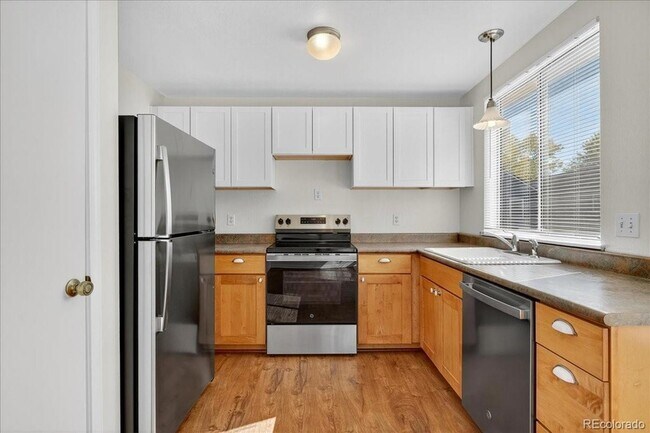 Building Photo - 306 Mulberry Cir