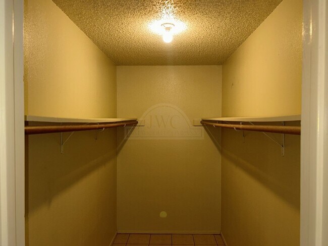 Building Photo - 4104 Water St