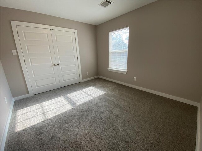 Building Photo - 6402 Auburn Dr
