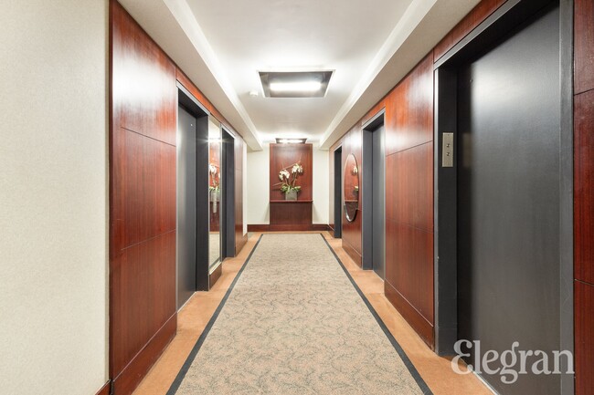 Building Photo - 5 E 22nd St