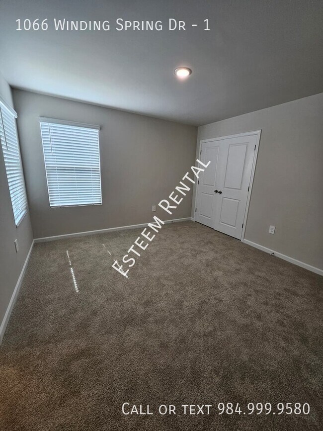 Building Photo - 1066 Winding Spg Dr