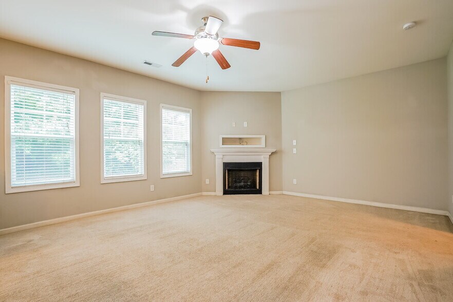 Building Photo - 1309 Braemar Highland Dr