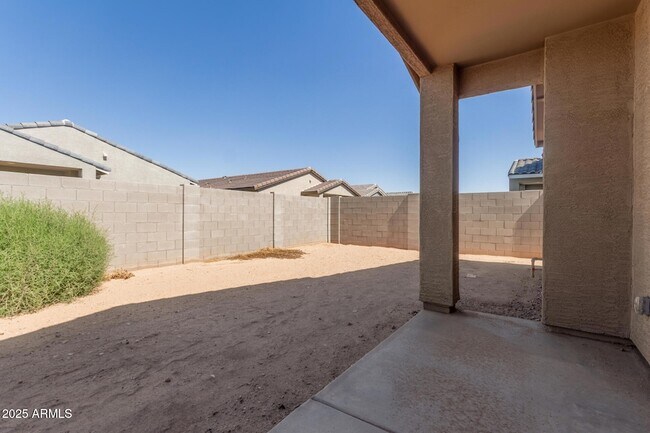 Building Photo - 3022 Hayden Rose Ave