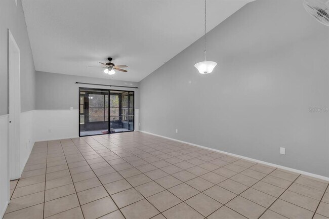 Building Photo - 2432 King Oak Ct