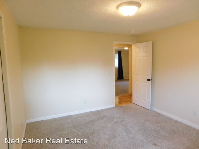 Building Photo - 3 br, 2 bath House - 3678 Silverstone Dr NE