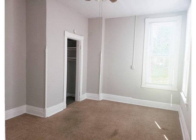 Building Photo - 3218 Bishop St