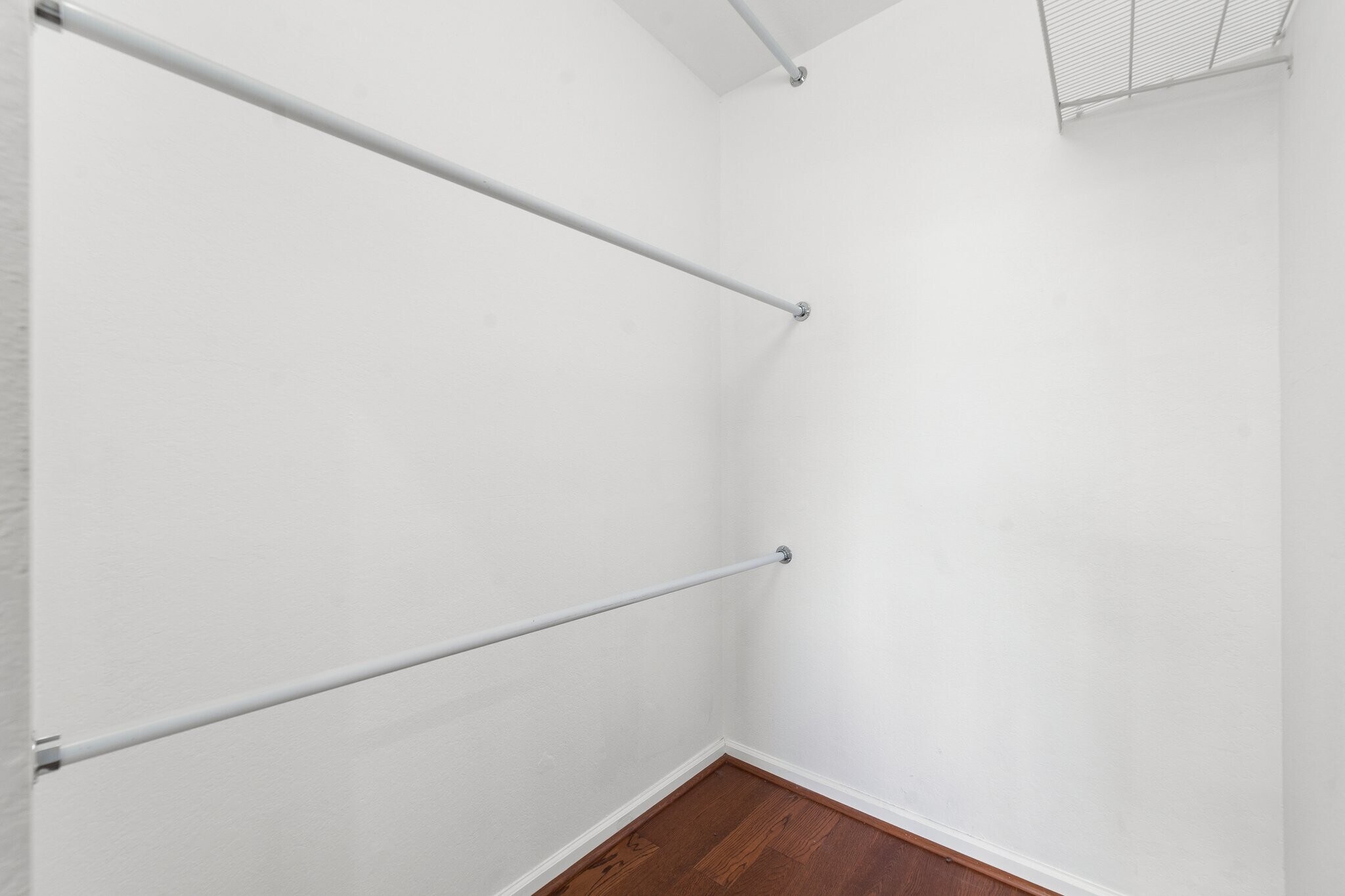 Building Photo - 3057 Laurel Ridge Cir