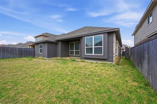 Building Photo - 3916 Trenton Pl