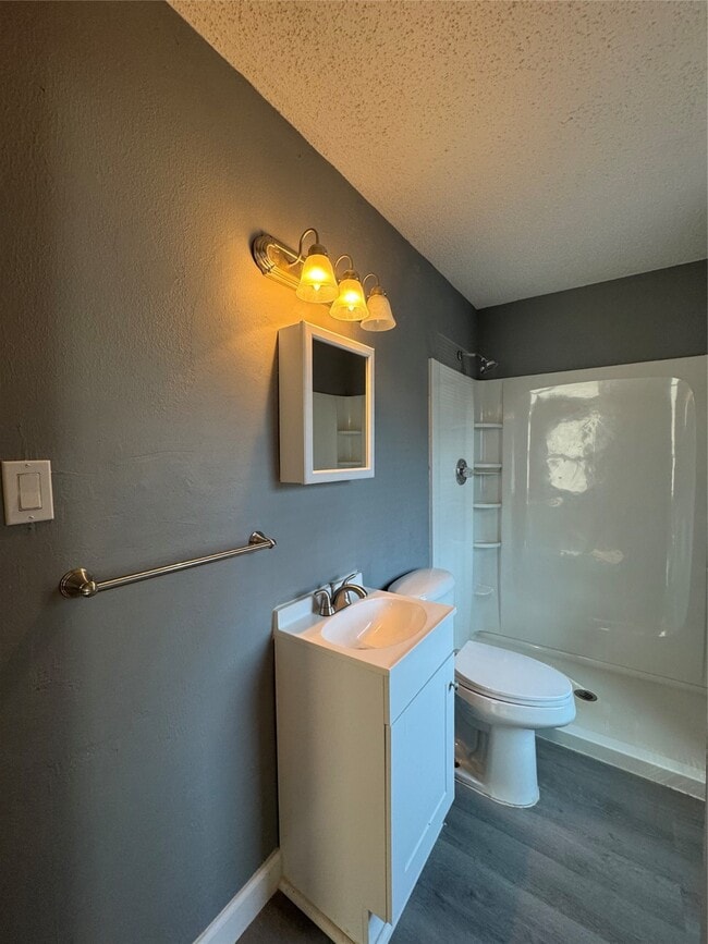 Building Photo - 1747 5th St