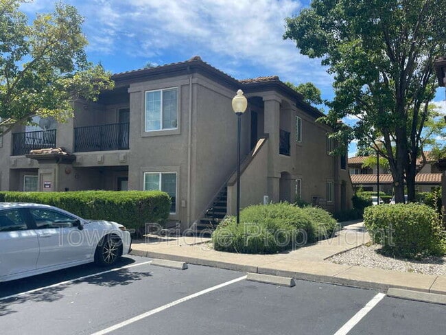Building Photo - 4200 E Commerce Way