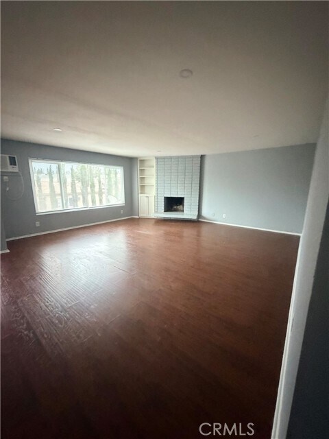 Building Photo - 2559 Yorkshire Way