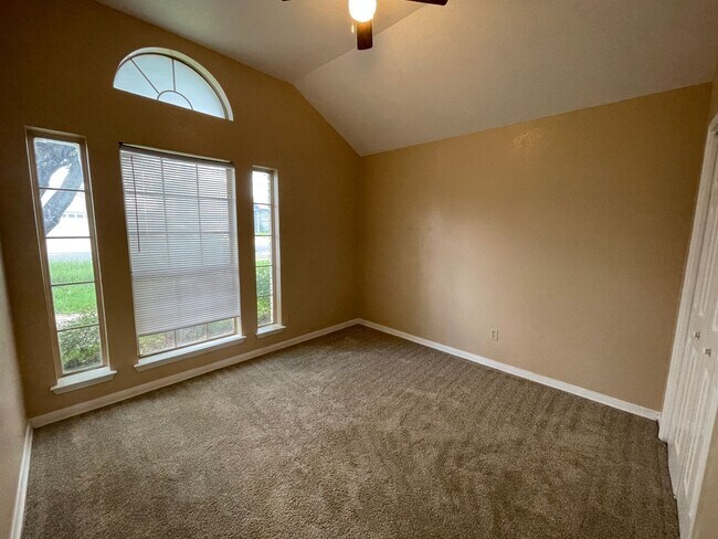 Building Photo - 4611 Colby Dr