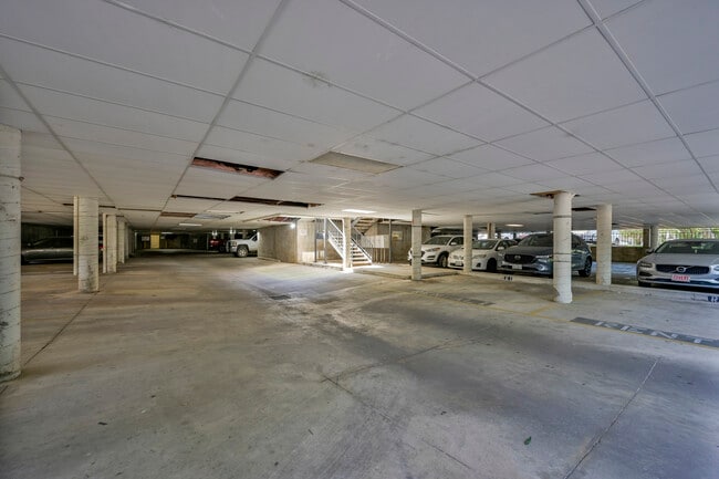 Building Photo - 2605 Enfield Rd