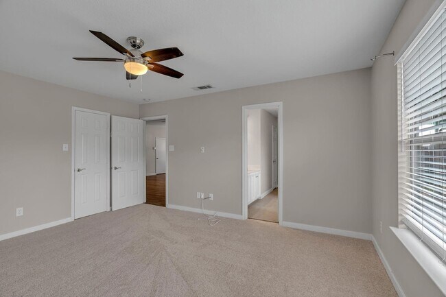 Building Photo - 3920 Cane River Rd