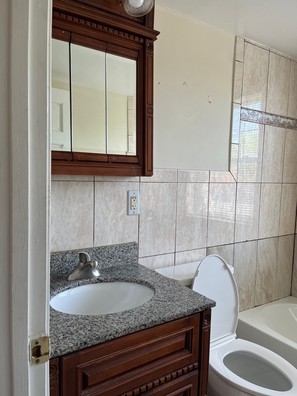 Bathroom - 912 Barnaby St SE