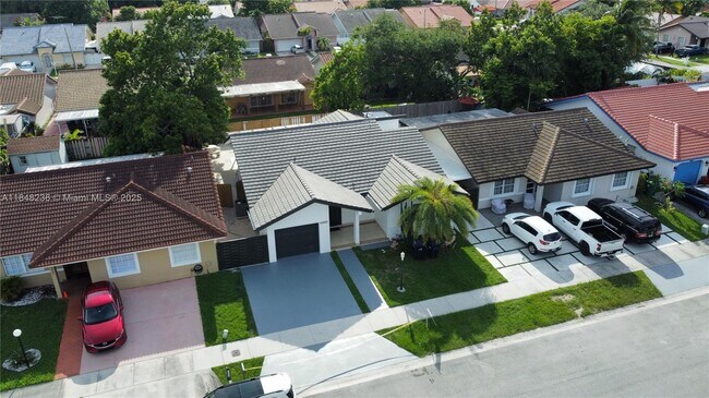 Building Photo - 15882 SW 138th Ct