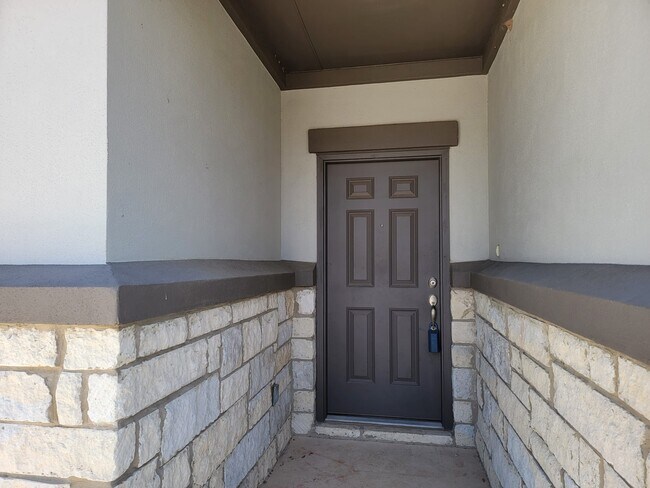 Entrance - 208 Magna Ln