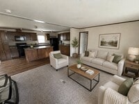 Building Photo - 374 Hunters Rill