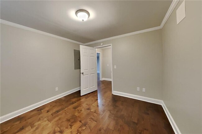 Building Photo - 3893 Lorien Way NW