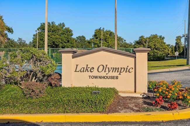 Building Photo - 782 Olympic Cir