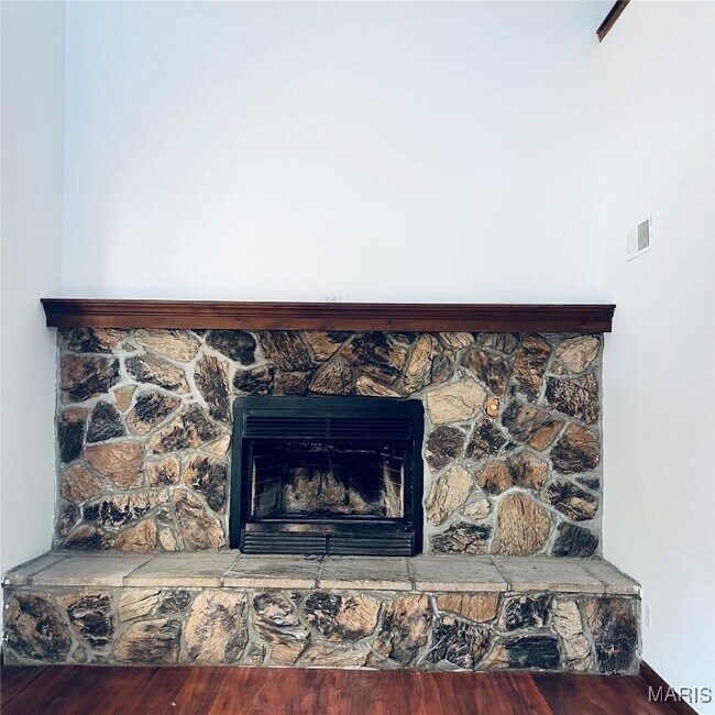 Building Photo - 6476 Hackberry Dr