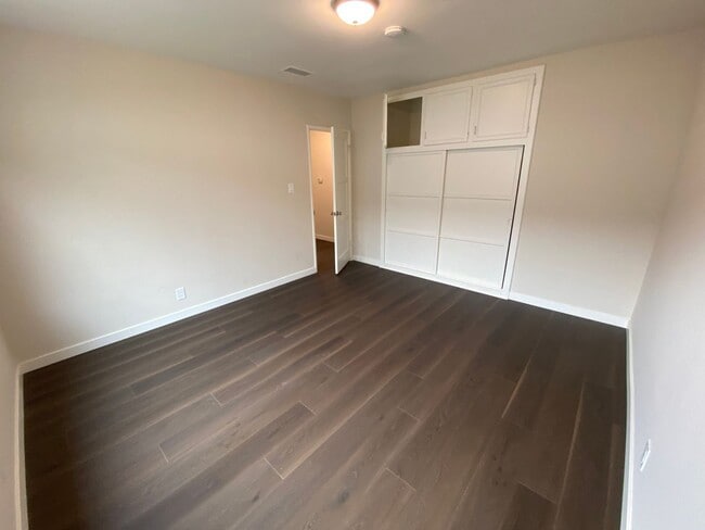 Building Photo - Beautifully Updated Home in the Heart of Central Torrance + Bonus Unit