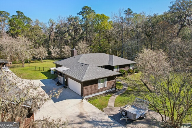 Building Photo - 325 White Oak Pl