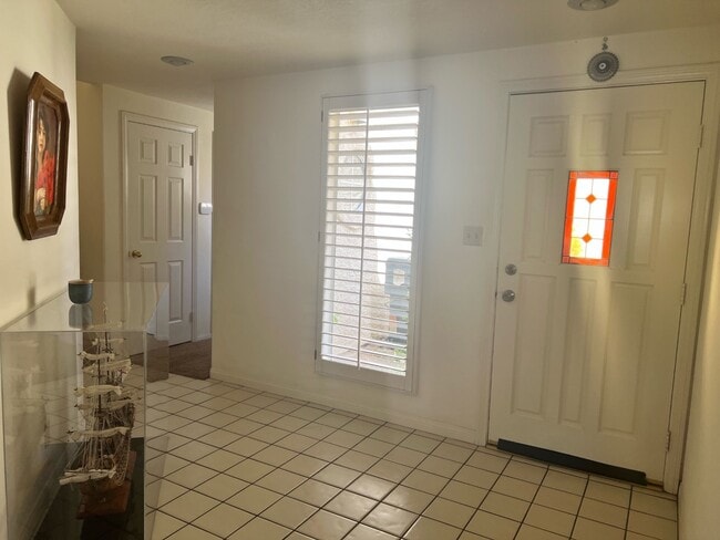 Building Photo - 7070 Big Springs Ct