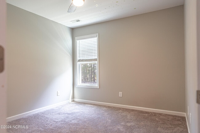 Building Photo - 166 Belshaw Ct