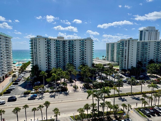 Building Photo - 3800 S Ocean Dr