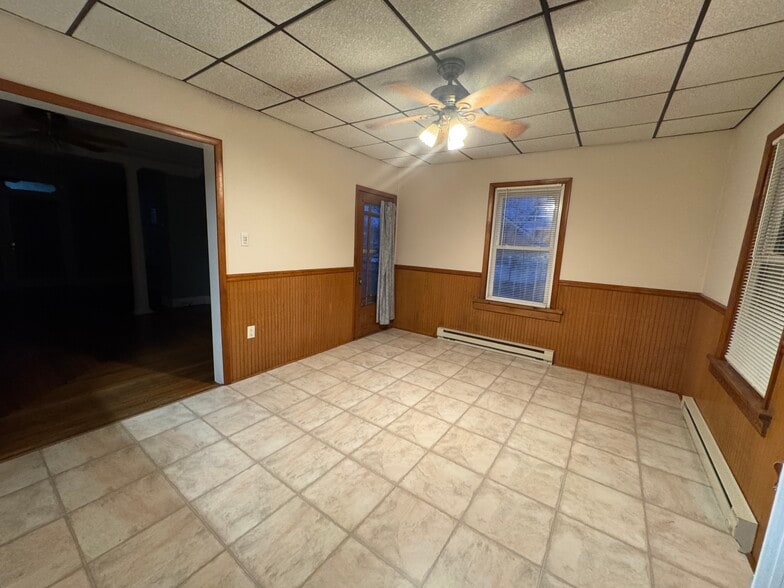 Diningroom - 2214 Main St