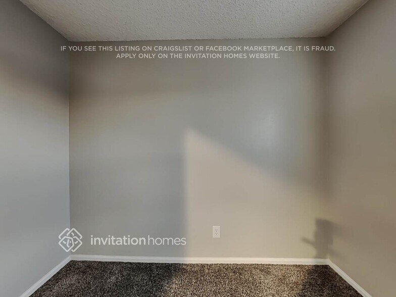 Building Photo - 9241 Albion St