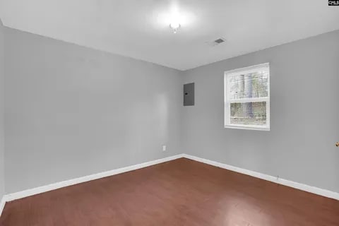 Building Photo - 913 Central Dr