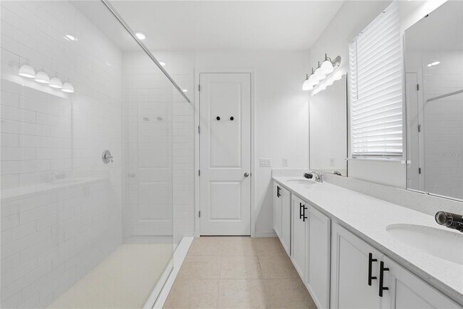 Building Photo - 6550 Barnstorm Wy