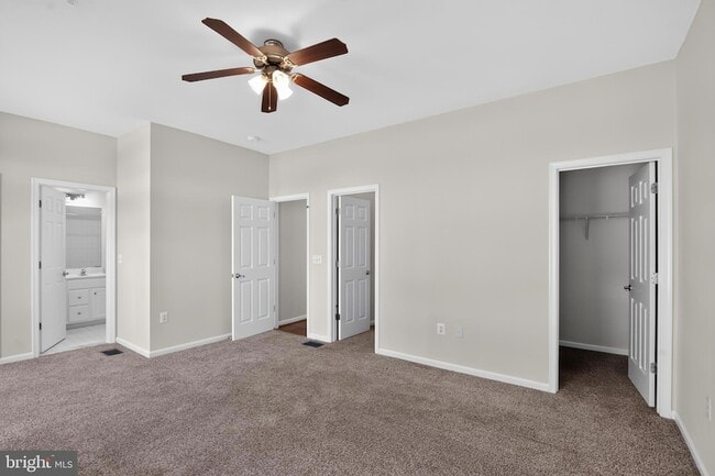 Building Photo - 13945 Hollow Wind Way