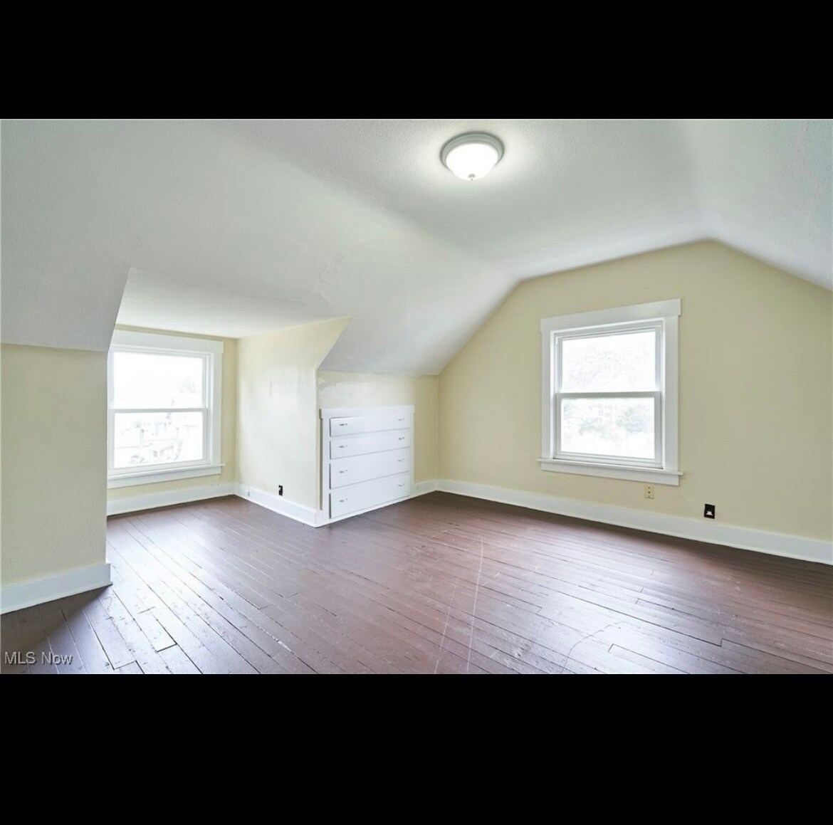 Building Photo - 1727 Woodland Ave NW