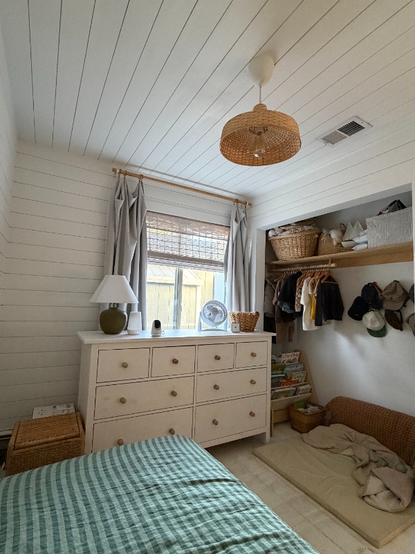 Building Photo - 2375 Hanover St