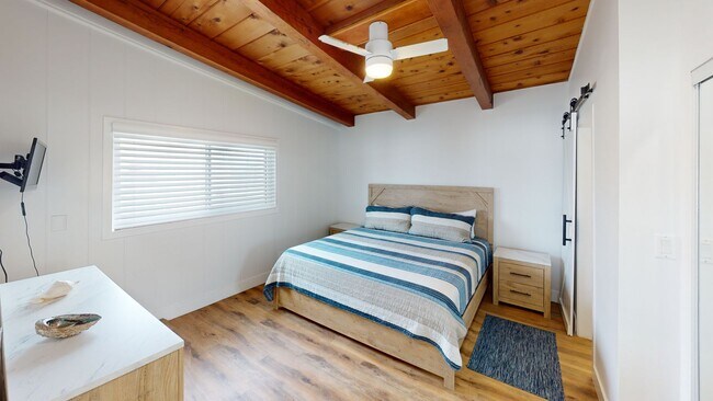 Building Photo - Oceanfront | 2nd Floor Condo