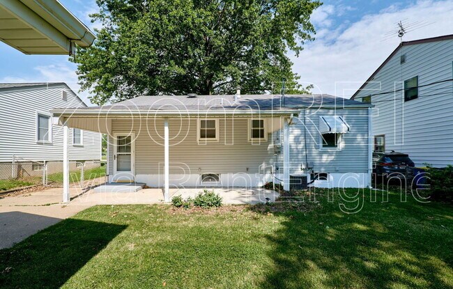Building Photo - 3608 St Cosmas Ln