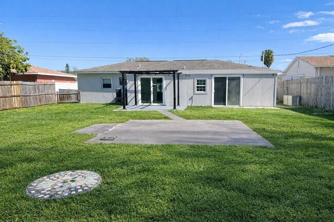 Building Photo - 6000 Dr M.L.K. Jr St N