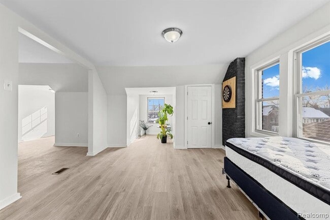 Building Photo - 1936 Atkinson St